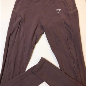 Gym shark leggings